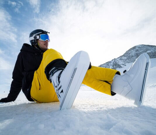 sněžné brusle jako alternativa k lyžím při bolesti kolen